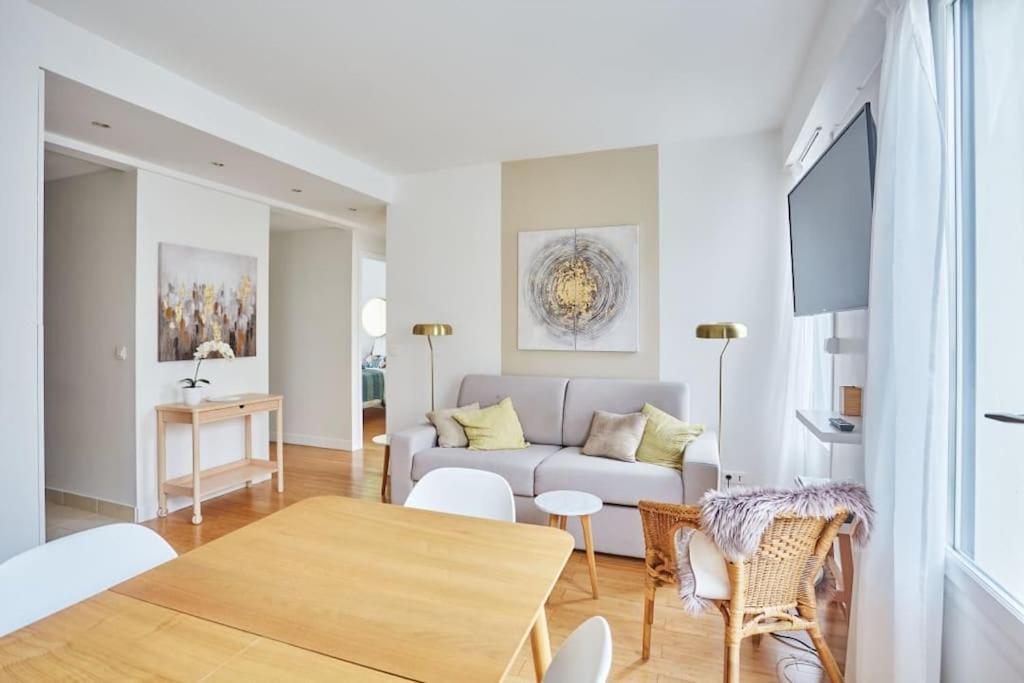 Rent A Room Apartments - Degas Parigi Esterno foto