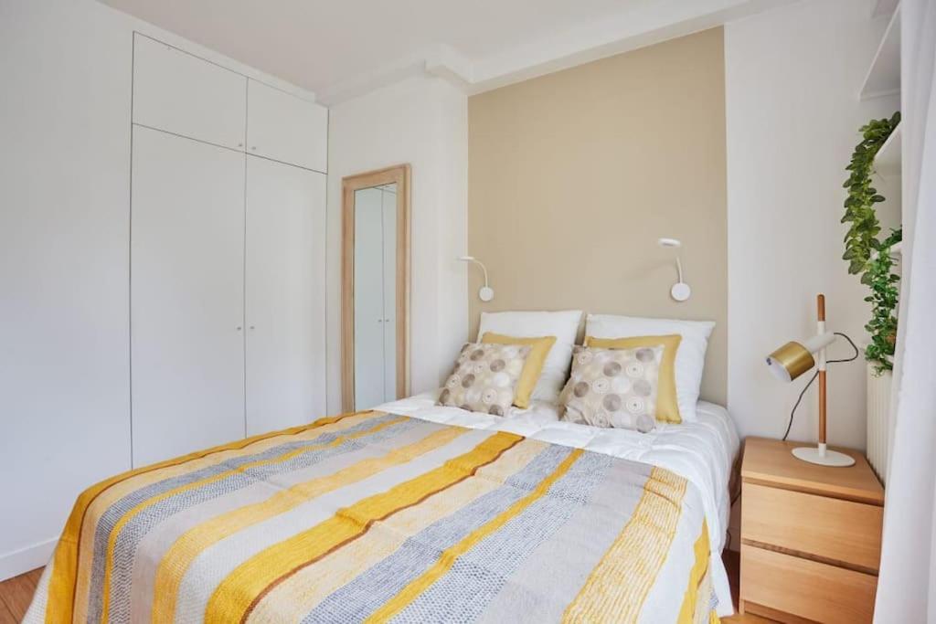 Rent A Room Apartments - Degas Parigi Esterno foto