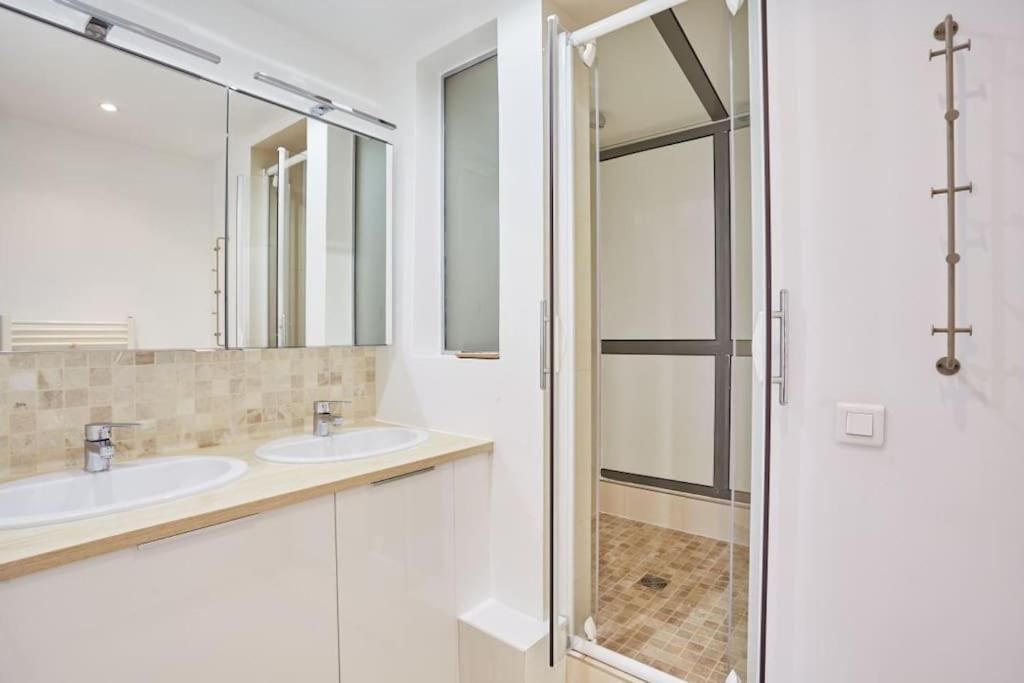 Rent A Room Apartments - Degas Parigi Esterno foto