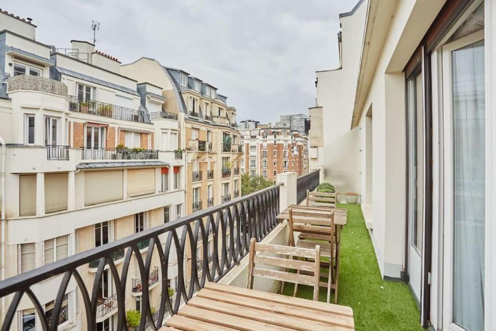 Rent A Room Apartments - Degas Parigi Esterno foto