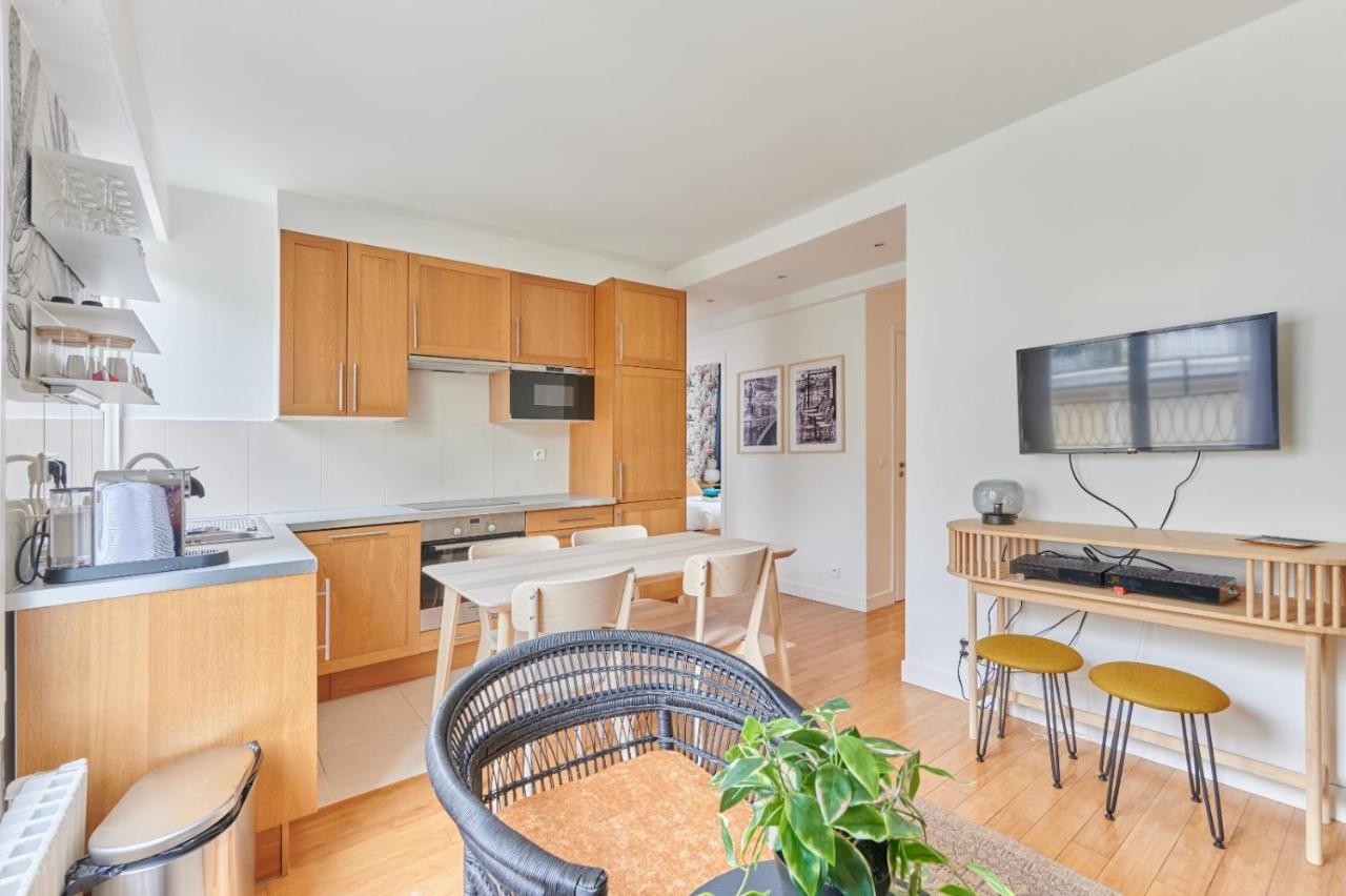 Rent A Room Apartments - Degas Parigi Esterno foto