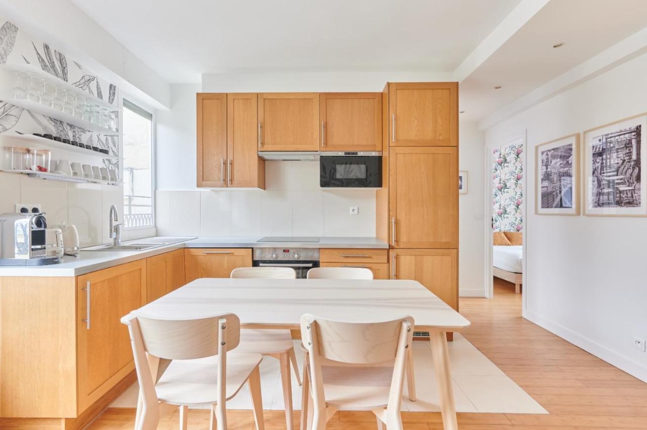 Rent A Room Apartments - Degas Parigi Esterno foto