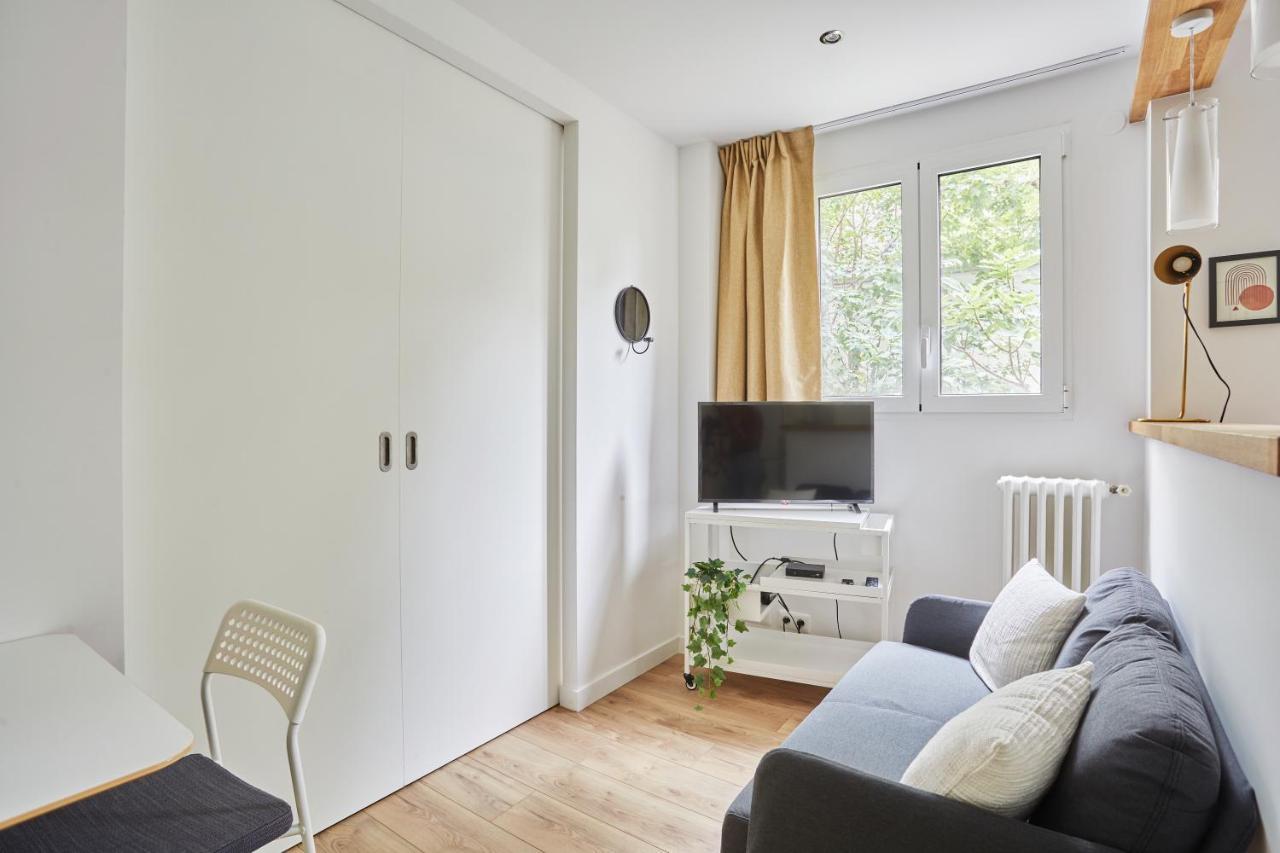 Rent A Room Apartments - Degas Parigi Esterno foto
