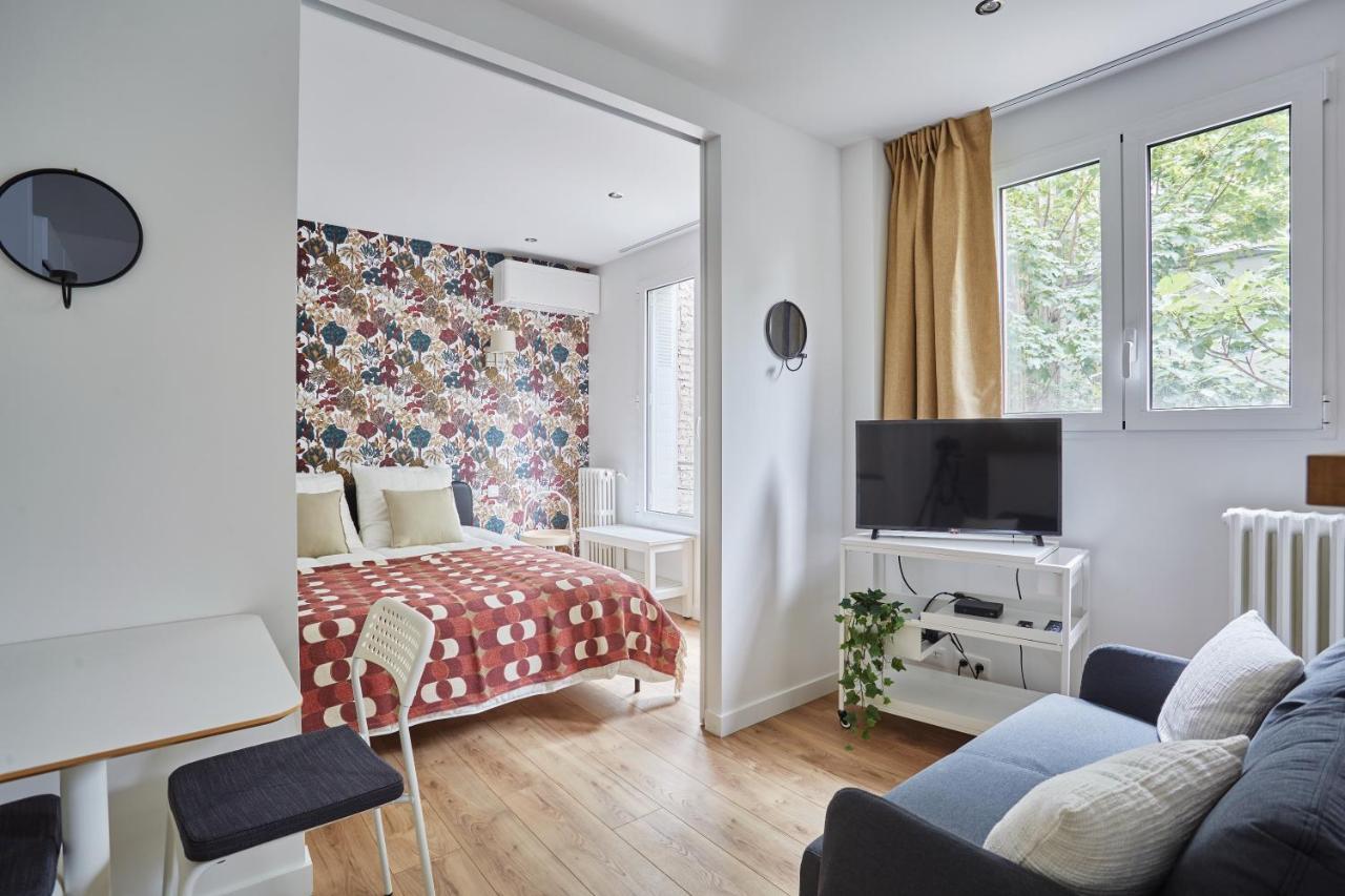 Rent A Room Apartments - Degas Parigi Esterno foto