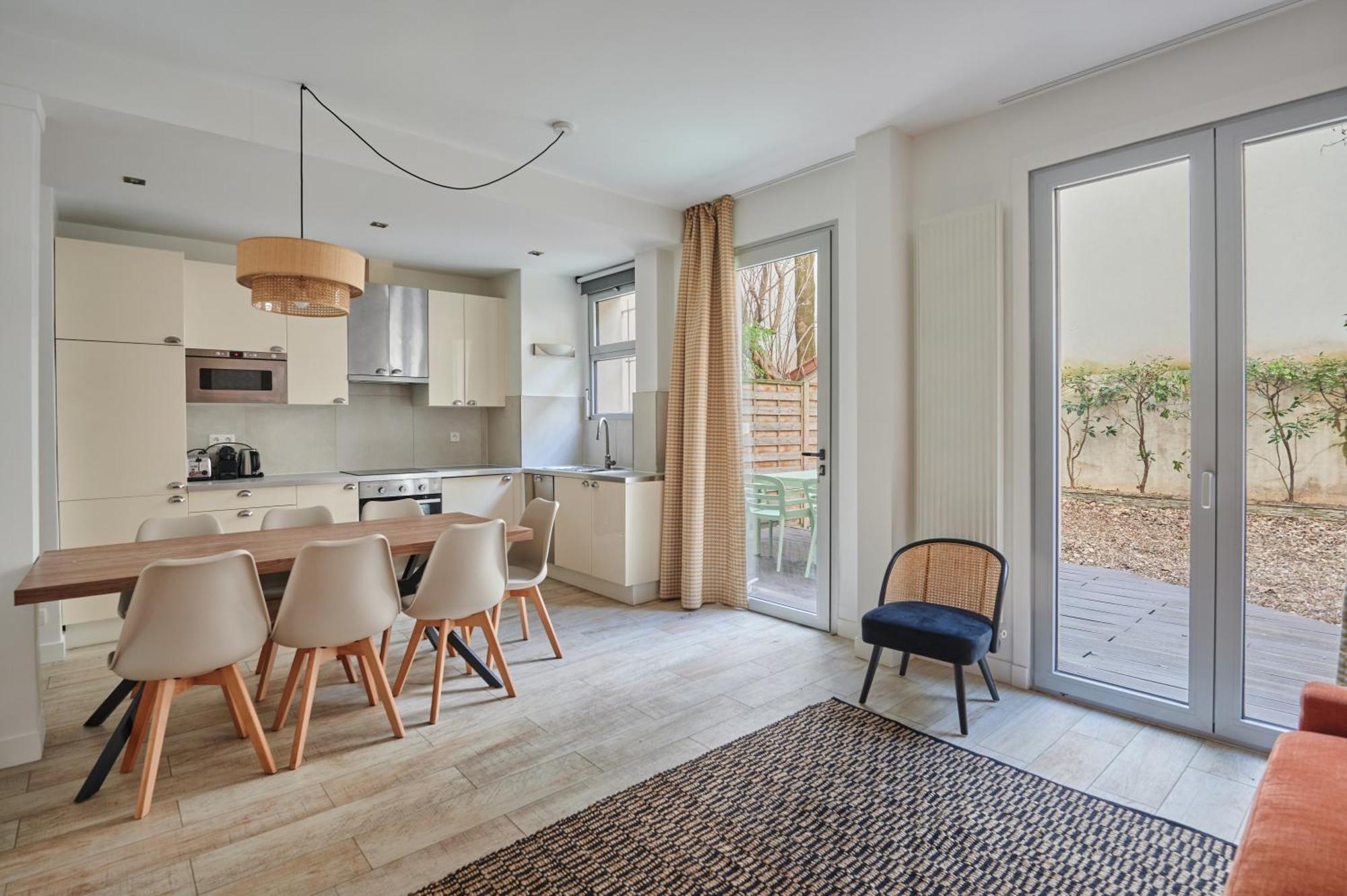 Rent A Room Apartments - Degas Parigi Esterno foto
