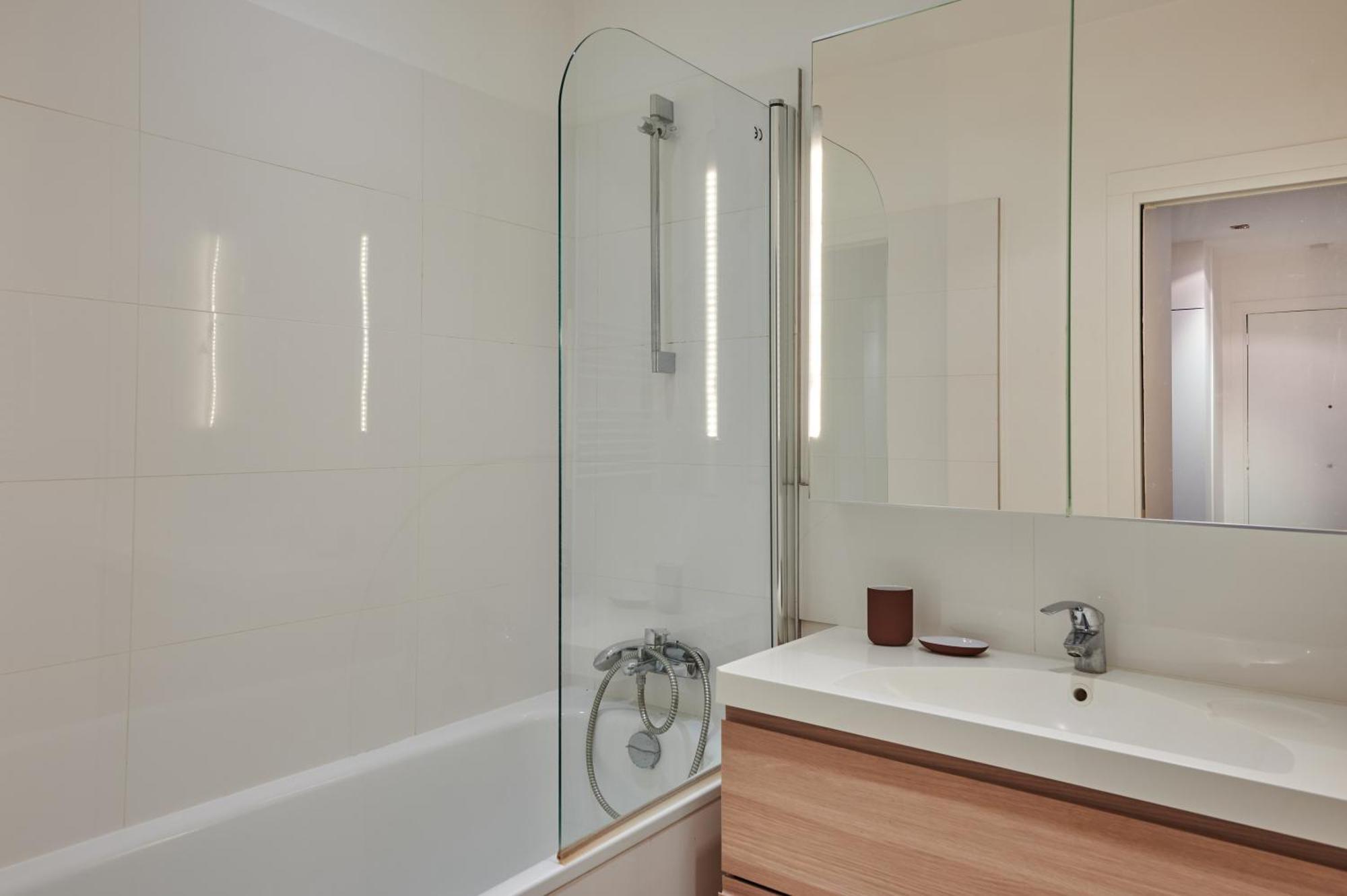 Rent A Room Apartments - Degas Parigi Esterno foto