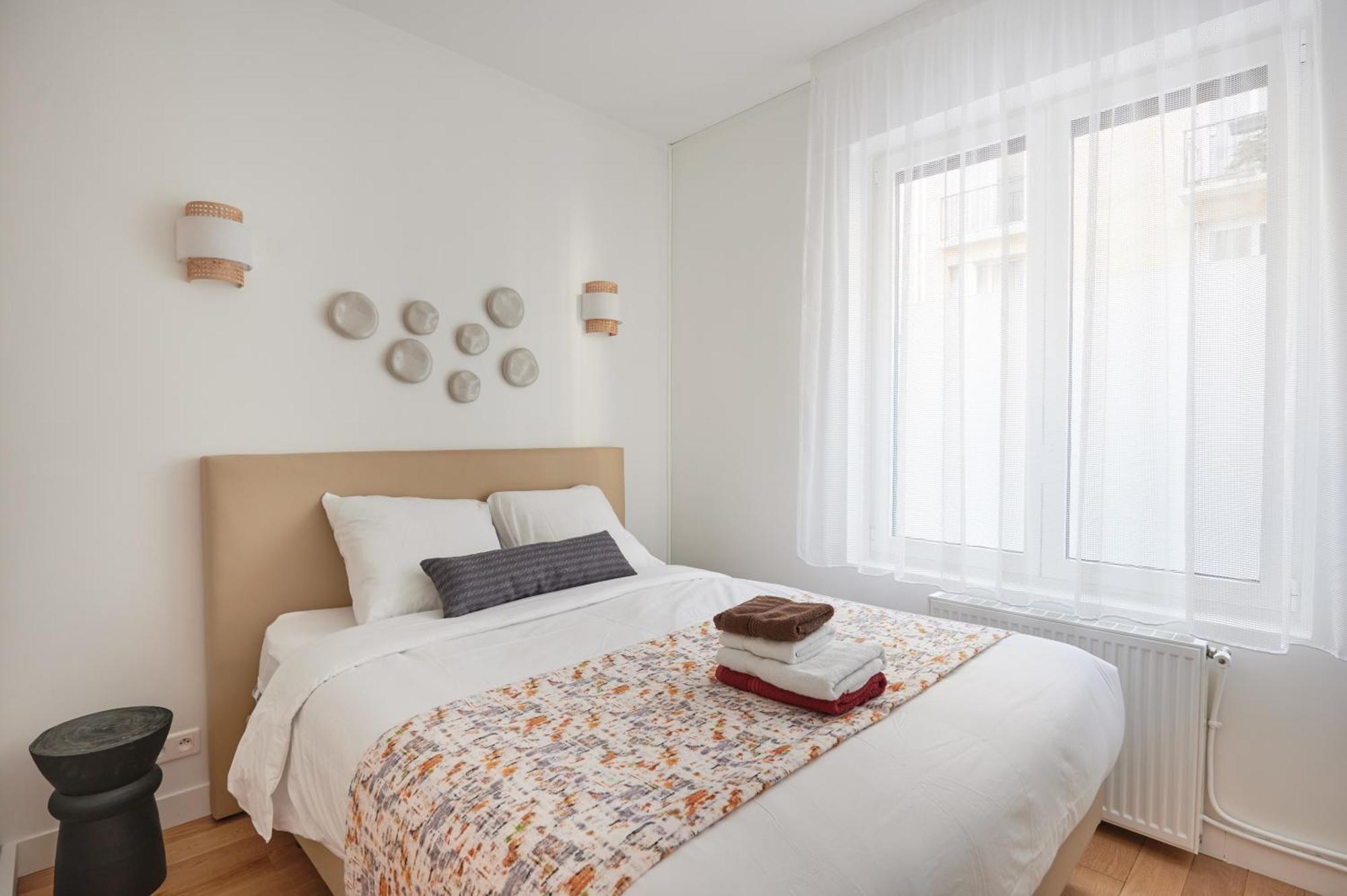 Rent A Room Apartments - Degas Parigi Esterno foto